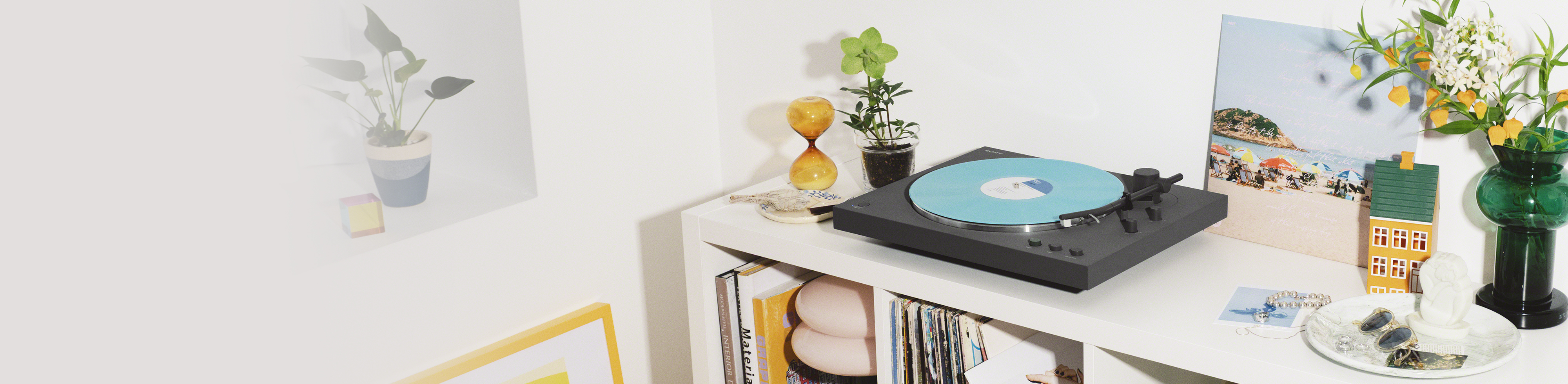 LX3BT_4000x980_Lifestyle banner.jpg LX3BT_4000x980_Lifestyle banner.jpg